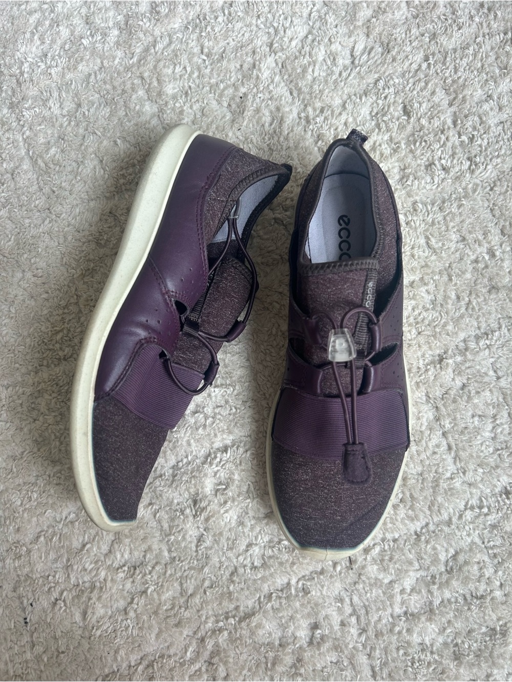 Ecco women’s purple tennis shoes slip on adjustable size 38 7.5-8 made Indonesia